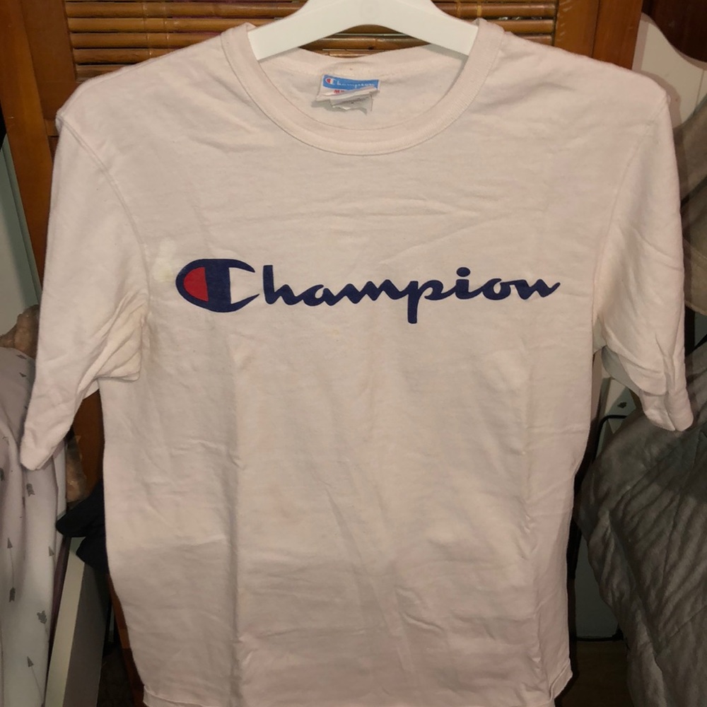 White champion t-shirt